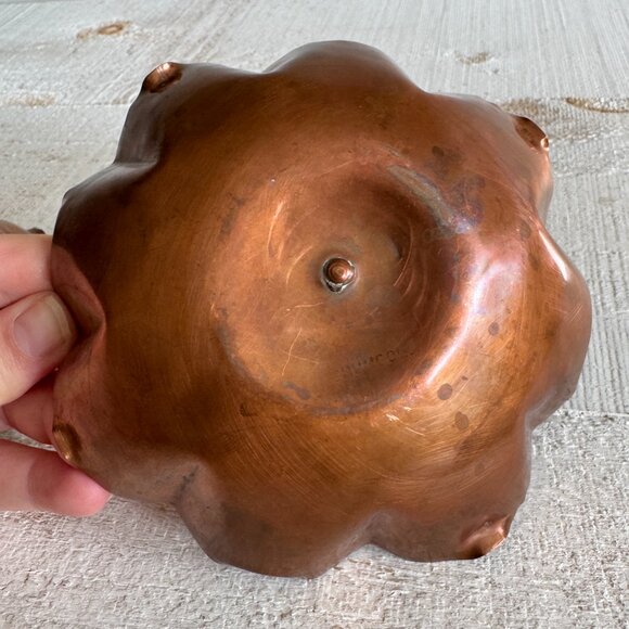 Set of Two Vintage Drumgold Hammered Copper Candle Stick Holders - Picture 7 of 12